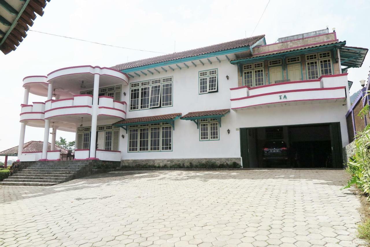 Villa Tiandiva Cisarua Exteriér fotografie